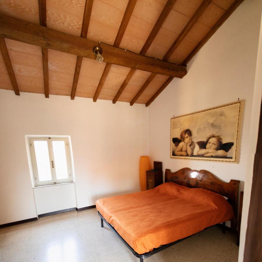 La Casa Di Augusto Hotel Bomarzo Bagian luar foto