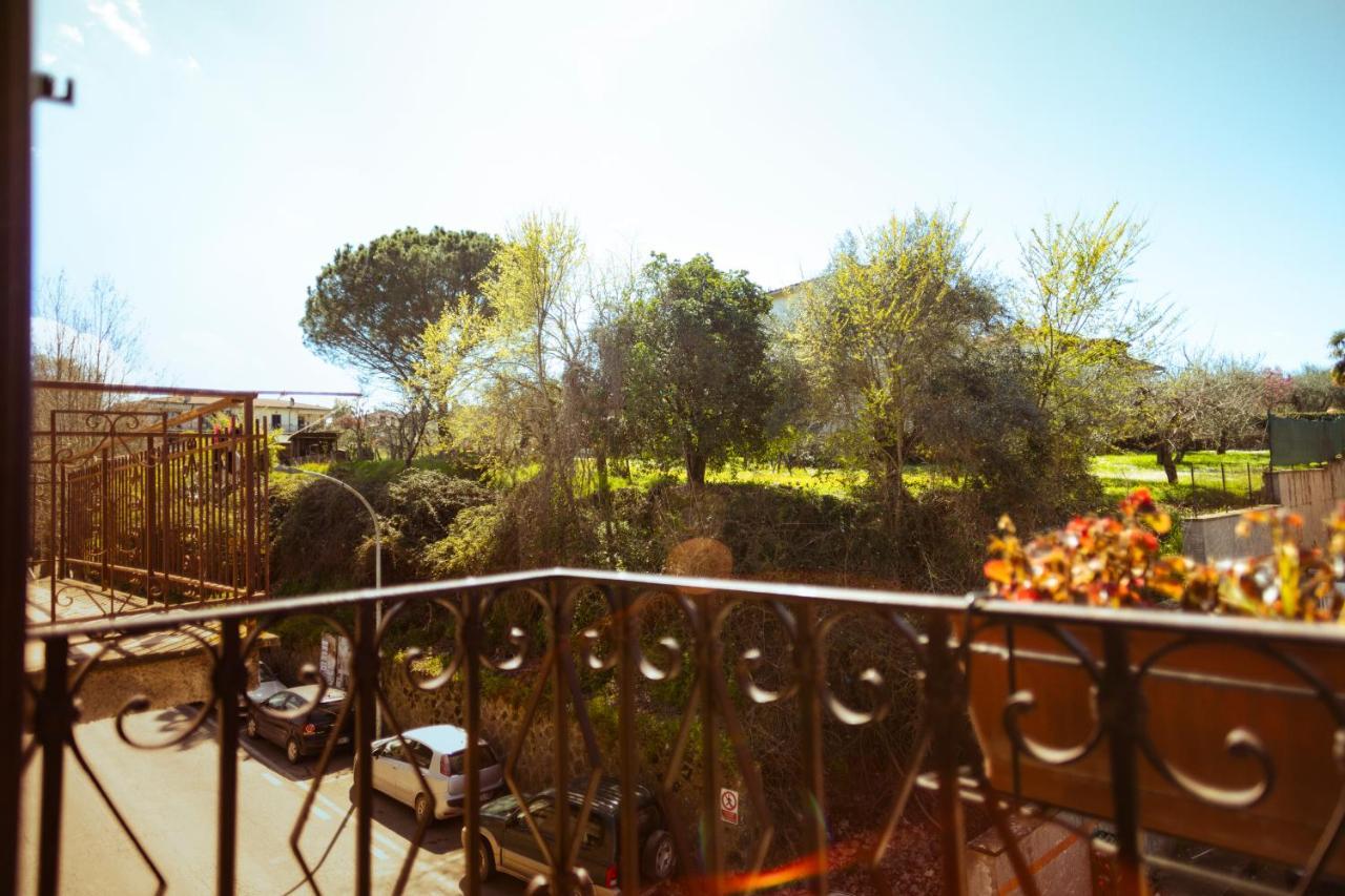 La Casa Di Augusto Hotel Bomarzo Bagian luar foto