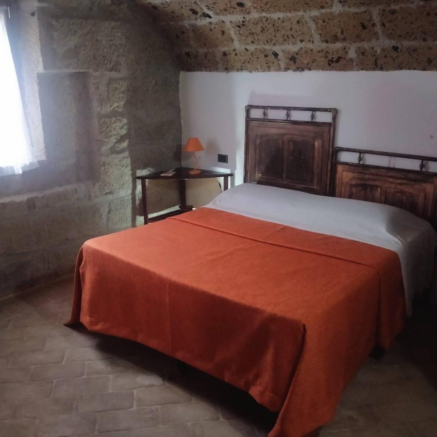 La Casa Di Augusto Hotel Bomarzo Bagian luar foto